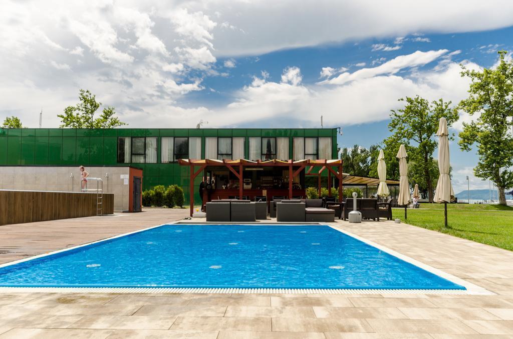 Butique Apartman Balatonlelle Exterior photo